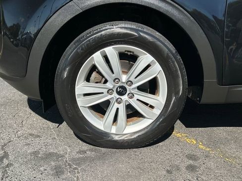 Used 2018 Kia Sportage LX w/ LX Popular Package image 25