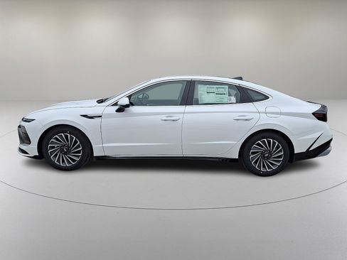 New 2026 Hyundai Sonata Limited image 4