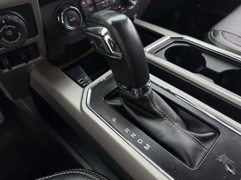 Used 2019 Ford F150 Lariat image 19