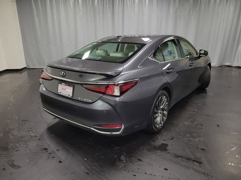 Used 2024 Lexus ES 300h w/ Technology Package FWD image 8
