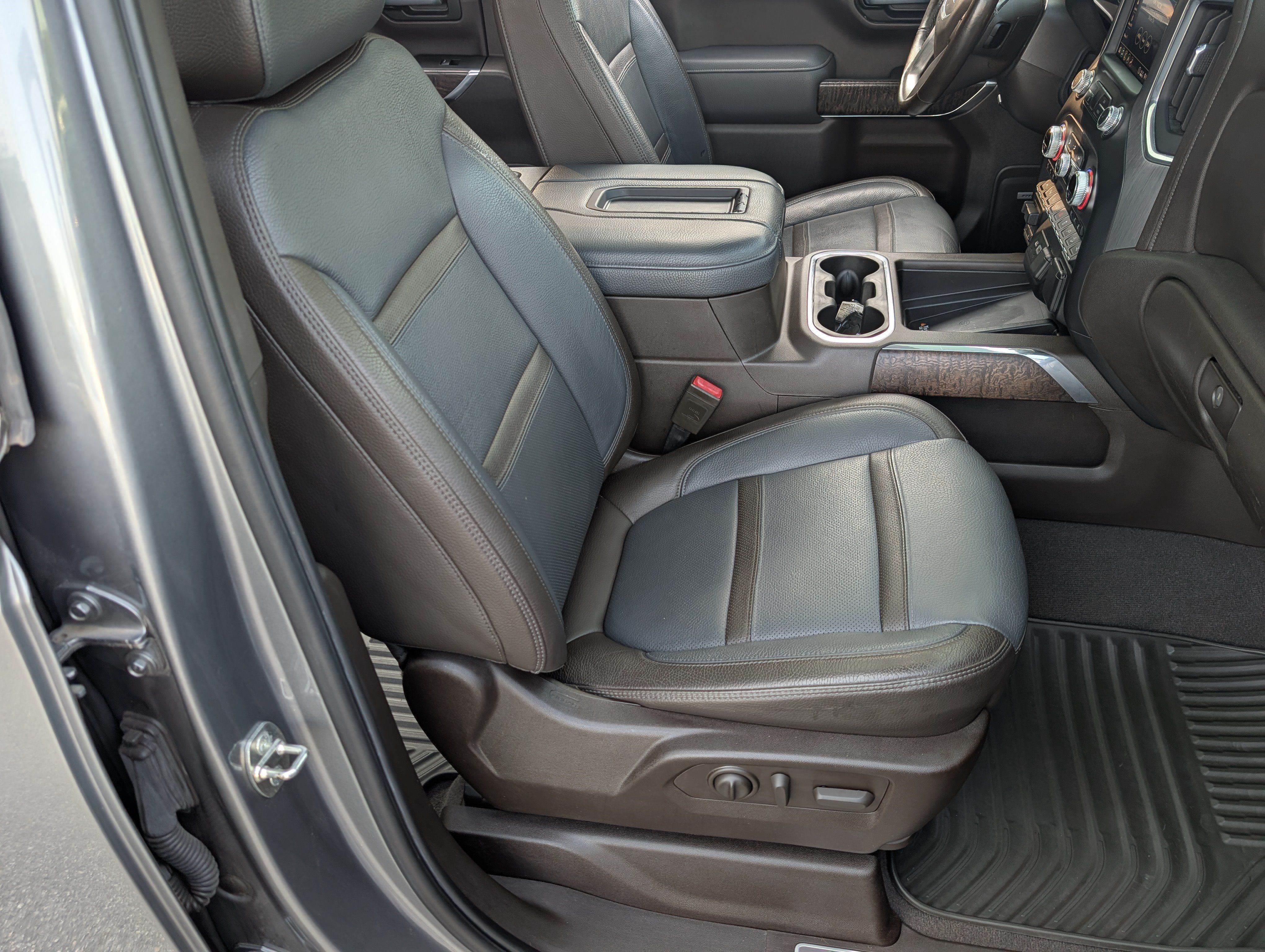 Used 2020 GMC Sierra 1500 Denali w/ Denali Ultimate Package AWD/4WD image 20