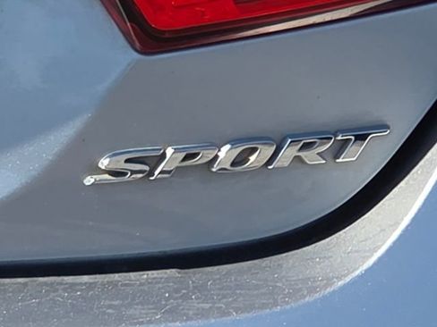 Used 2018 Honda Accord Sport image 9