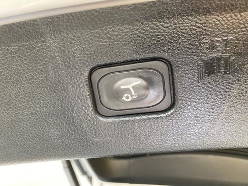 Used 2021 Ford Edge SEL w/ Convenience Package FWD image 10