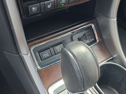 Used 2020 Subaru Ascent Touring AWD/4WD image 27
