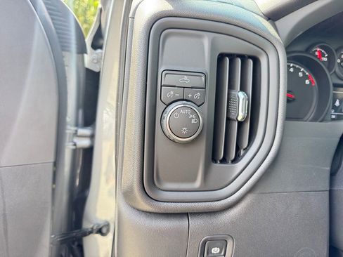 New 2025 Chevrolet Silverado 1500 W/T image 25