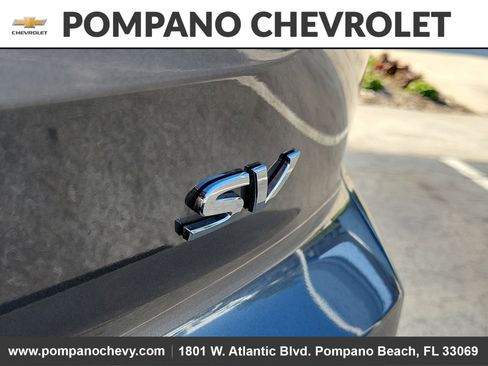 Used 2022 Nissan Pathfinder SV image 10