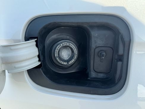 Certified 2023 Honda Pilot Elite image 38