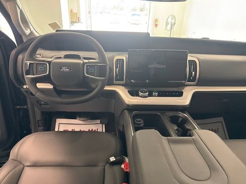 New 2027 Ford Expedition Active RWD image 17