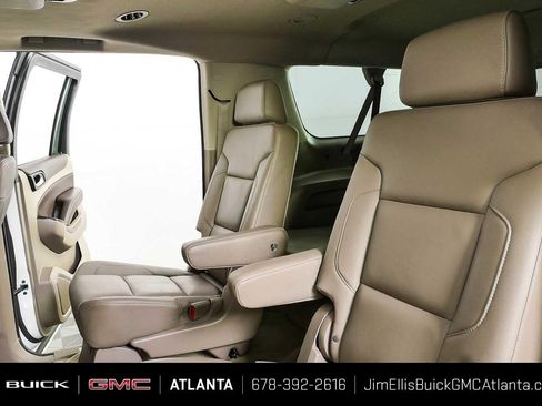 Used 2016 Chevrolet Suburban LT RWD image 22