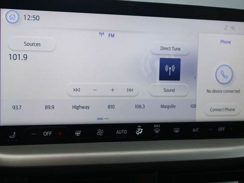 Used 2023 Ford Escape Platinum image 25