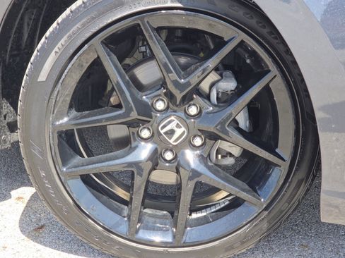 Used 2024 Honda Civic Sport image 10