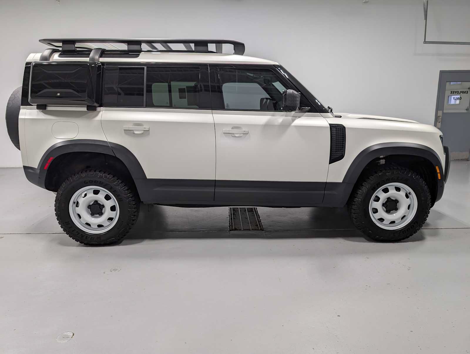 Used 2024 Land Rover Defender 110 S AWD/4WD image 7