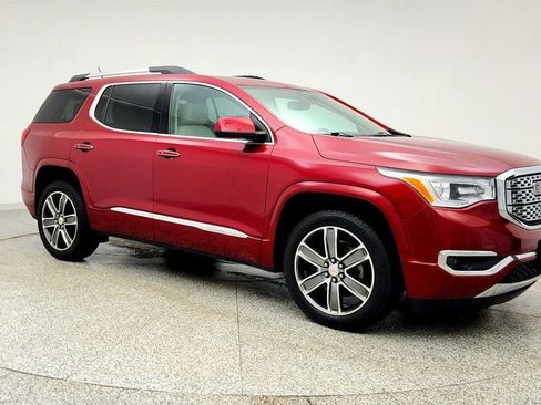 Used 2019 GMC Acadia Denali image 3