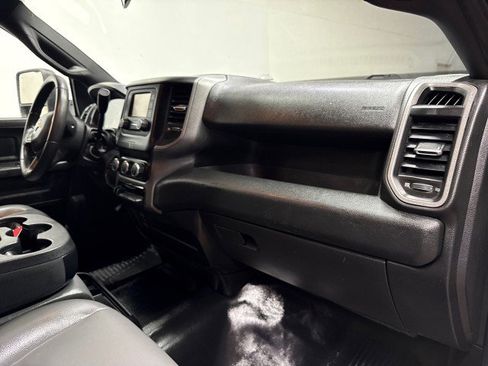 Used 2024 RAM 3500 Tradesman w/ Chrome Appearance Group AWD/4WD image 14