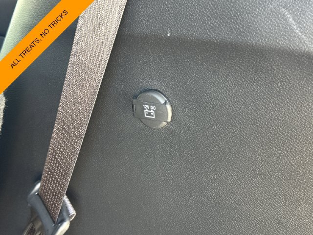 Used 2026 Chrysler Pacifica Select FWD image 13