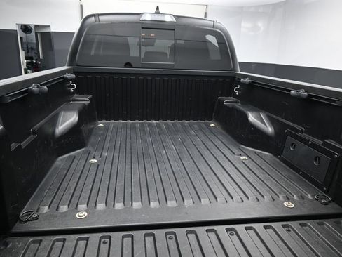 Used 2022 Toyota Tacoma SR5 w/ Technology Package RWD image 31