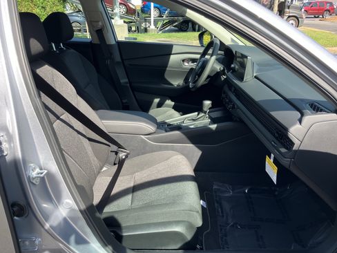 Used 2026 Honda Accord LX image 34