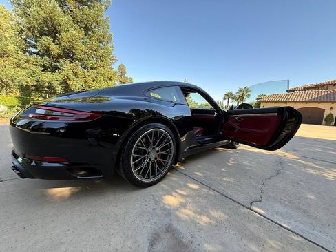Used 2018 Porsche 911 Carrera S RWD image 21