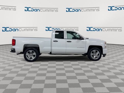 Used 2016 Chevrolet Silverado 1500 Custom w/ Custom Convenience Package image 9