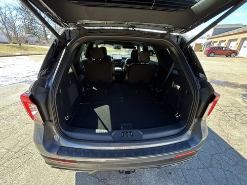 Used 2025 Ford Explorer ST image 25