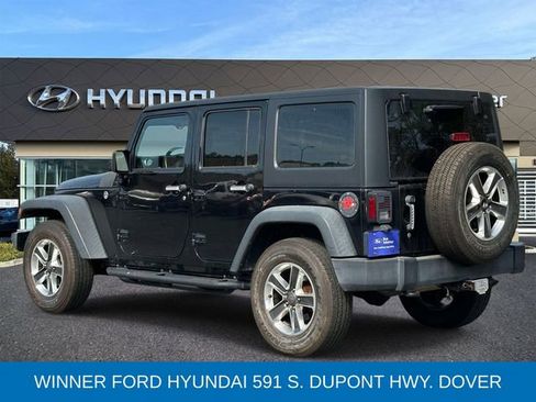 Used 2018 Jeep Wrangler Unlimited Sport w/ Connectivity Group AWD/4WD image 3