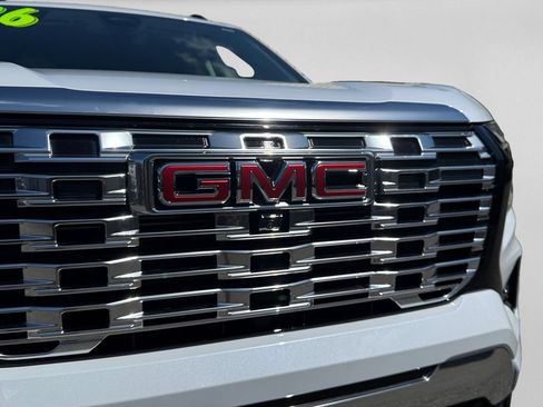 Used 2026 GMC Terrain Denali AWD/4WD image 32