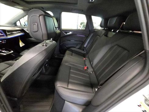New 2024 Audi Q4 e-tron Premium Plus image 20