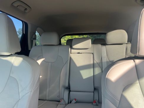 Used 2025 Kia Sorento S FWD image 33