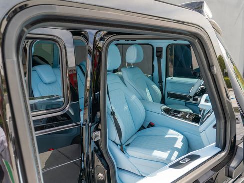 Used 2025 Mercedes-Benz G 63 AMG 4MATIC image 14