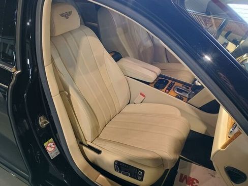 Used 2015 Bentley Flying Spur V8 image 21
