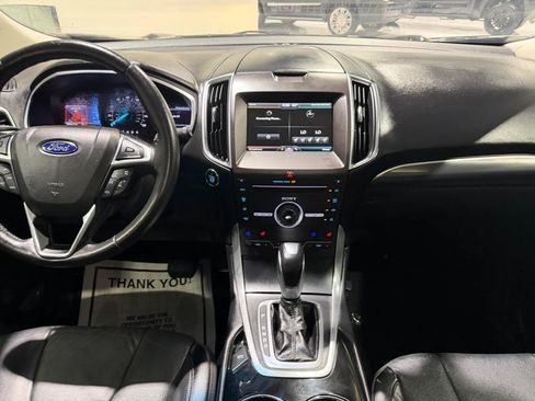 Used 2015 Ford Edge Titanium w/ Equipment Group 301A AWD/4WD image 22