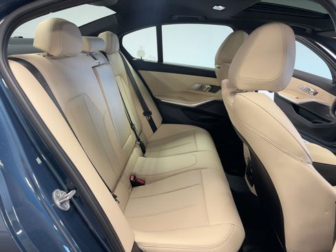 Used 2026 BMW 330i Sedan w/ Convenience Package image 30