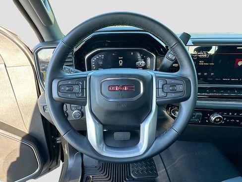 Used 2024 GMC Sierra 1500 Elevation image 11