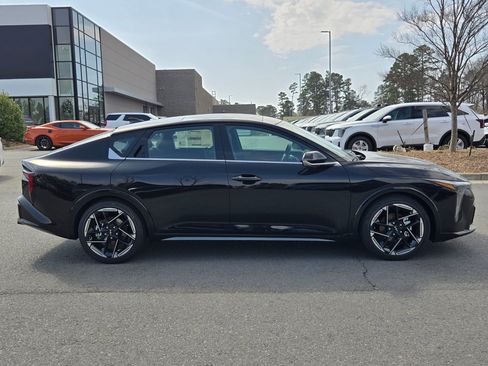 New 2026 Kia K4 GT-Line image 8