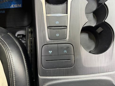 Used 2020 Ford Escape SEL image 27