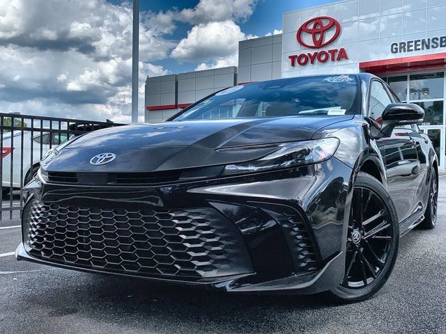Used 2026 Toyota Camry SE w/ Convenience Package FWD image 1