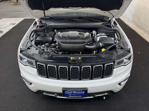 Used 2022 Jeep Grand Cherokee Limited AWD/4WD image 11