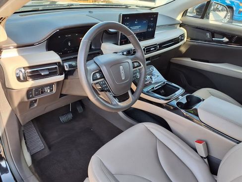 Used 2022 Lincoln Nautilus FWD image 19