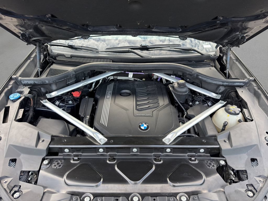 Used 2021 BMW X6 xDrive40i w/ M Sport Package AWD/4WD image 28