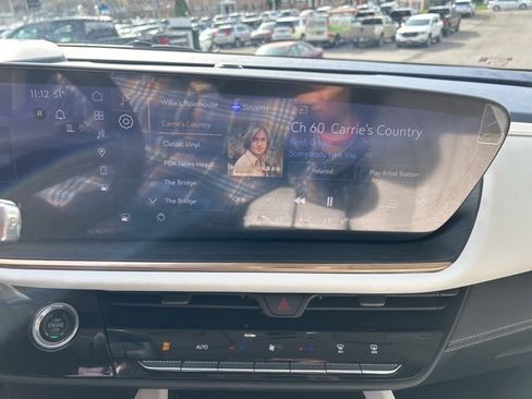 Used 2025 Buick Envision Avenir image 30