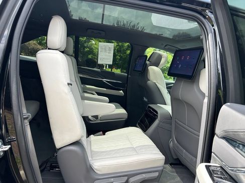 Used 2025 Cadillac Escalade IQ Sport 1 w/ Smart Trailering package AWD/4WD image 59