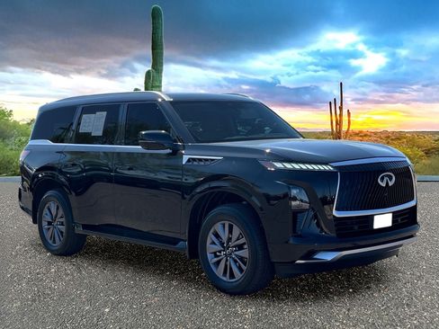 Certified 2026 INFINITI QX80 Pure w/ Cargo Package AWD/4WD image 7