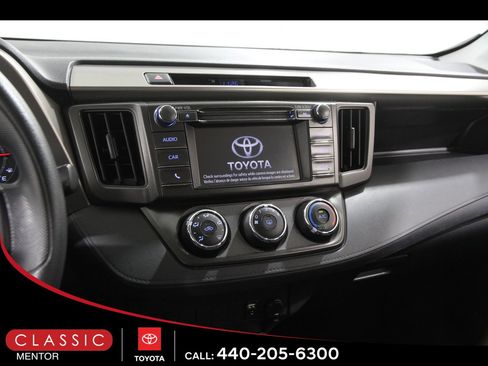 Used 2014 Toyota RAV4 LE image 9
