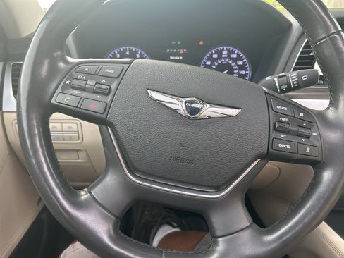 Used 2017 Genesis G80 3.8 w/ Option Group 03 image 32