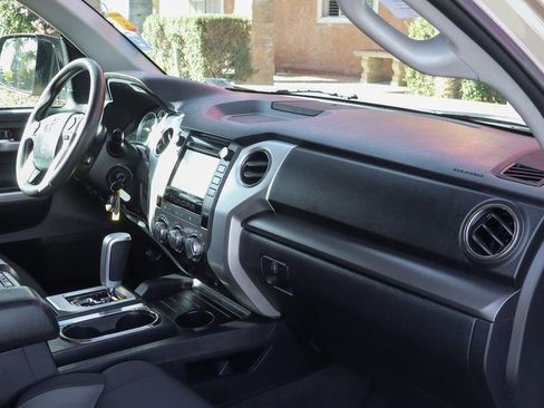 Used 2017 Toyota Tundra SR5 w/ SR5 Upgrade Package image 36