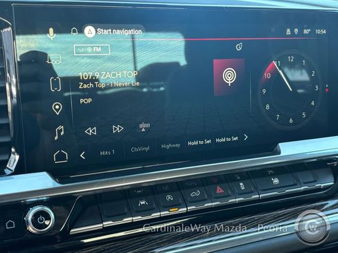 Used 2025 GMC Sierra 1500 SLE image 24