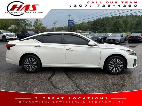 Used 2023 Nissan Altima 2.5 SV AWD/4WD image 7