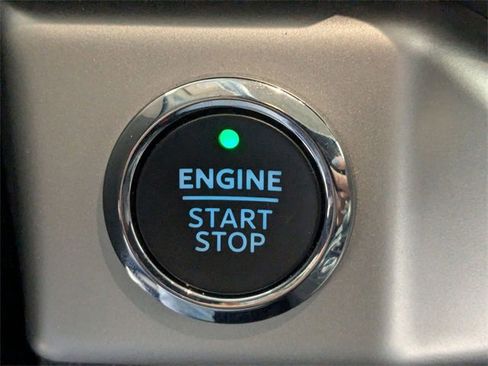 Used 2024 Ford Expedition Max XLT image 26