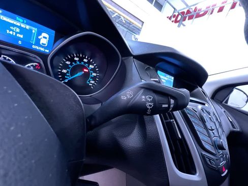 Used 2014 Ford Focus SE FWD image 19