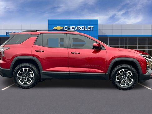 Used 2025 Chevrolet Equinox ACTIV w/ Convenience Package III image 3